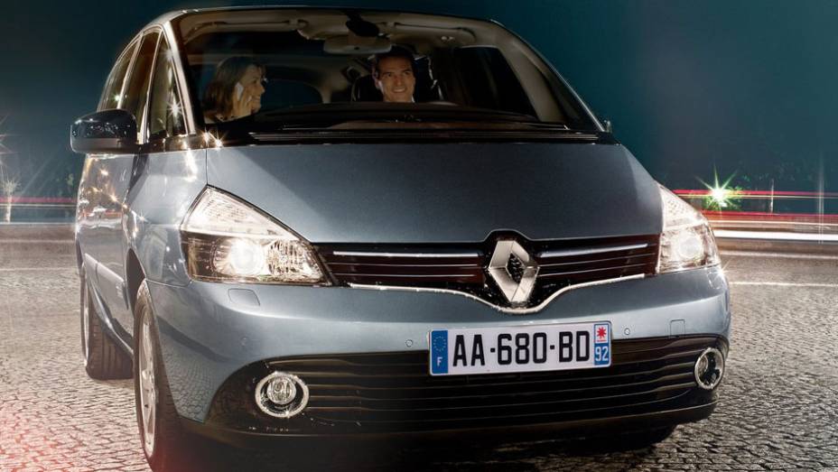 O consumo médio deste propulsor é de 5,7 litros de combustível a cada 100 quilômetros, com transmissão manual. | <a href="%20https://preprod.quatrorodas.abril.com.br/saloes/paris/2012/renault-espace-703296.shtml" rel="migration">Leia mais</a> O consumo médio deste propulsor é de 5,7 litros de combustível a cada 100 quilômetros, com transmissão manual. | <a href="%20https://preprod.quatrorodas.abril.com.br/saloes/paris/2012/renault-espace-703296.shtml" rel="migration">Leia mais</a>