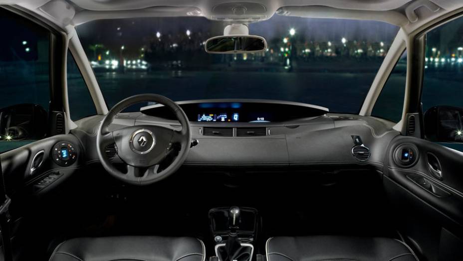 Internamente, introdução de navegador GPS, conexões USB, auxiliar e Bluetooth. | <a href="%20https://preprod.quatrorodas.abril.com.br/saloes/paris/2012/renault-espace-703296.shtml" rel="migration">Leia mais</a> Internamente, introdução de navegador GPS, conexões USB, auxiliar e Bluetooth. | <a href="%20https://preprod.quatrorodas.abril.com.br/saloes/paris/2012/renault-espace-703296.shtml" rel="migration">Leia mais</a>