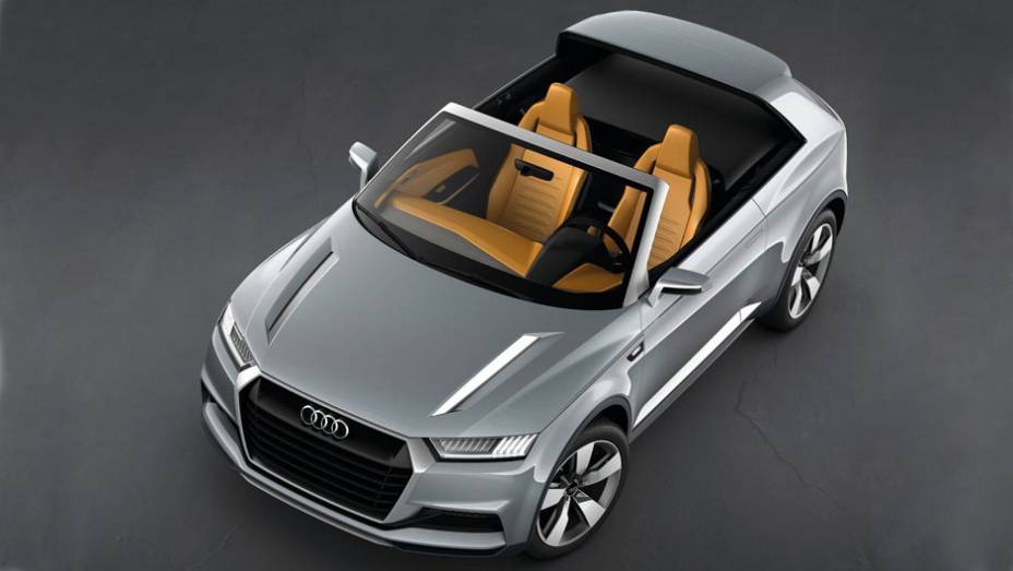 Dois motores elétricos, sendo um de 68 cv e outro de 116 cv, ajudam na propulsão | <a href="https://preprod.quatrorodas.abril.com.br/saloes/paris/2012/audi-crosslane-coupe-concept-703457.shtml" rel="migration">Leia mais</a>