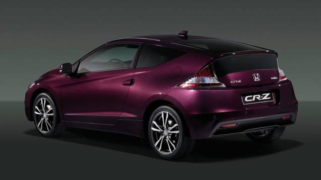 Traseira também ganhou novas lanternas | <a href="https://preprod.quatrorodas.abril.com.br/saloes/paris/2012/honda-cr-z-703324.shtml" rel="migration">Leia mais</a> Traseira também ganhou novas lanternas | <a href="https://preprod.quatrorodas.abril.com.br/saloes/paris/2012/honda-cr-z-703324.shtml" rel="migration">Leia mais</a>