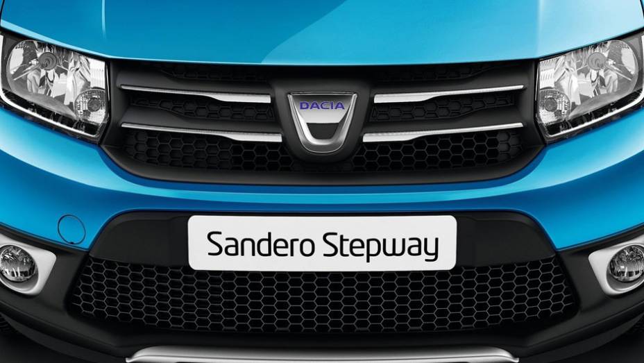 Close na nova grade | <a href="https://preprod.quatrorodas.abril.com.br/saloes/paris/2012/sandero-stepway-703501.shtml" rel="migration">Leia mais</a>