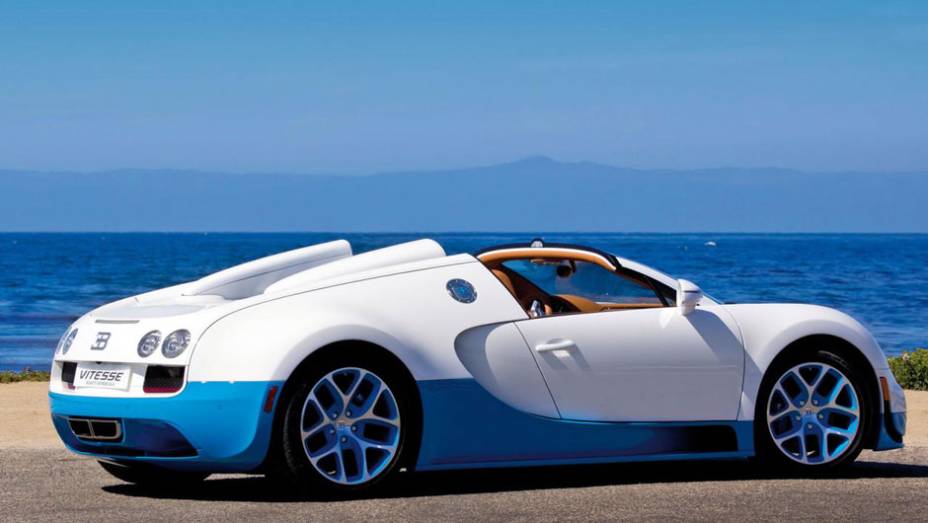 O carro inspirador, aliás, é de propriedade do apresentador Jay Leno | <a href="https://preprod.quatrorodas.abril.com.br/saloes/paris/2012/bugatti-veyron-16-4-grand-sport-vitesse-special-edition-703589.shtml" rel="migration">Leia mais</a>