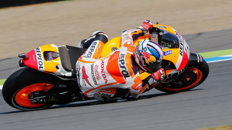 Pedrosa terminou em quarto. | <a href="https://preprod.quatrorodas.abril.com.br/moto/noticias/ultrapassagem-final-bicampeonato-marc-marquez-805642.shtml" rel="migration">Leia mais</a>