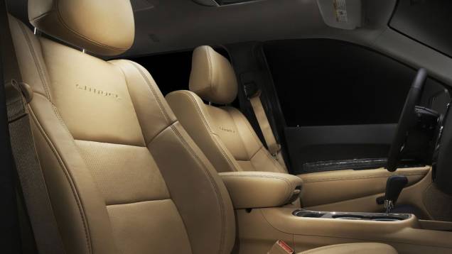 Dodge Durango | <a href="https://preprod.quatrorodas.abril.com.br/salao-do-automovel/2012/carros/durango-704005.shtml" rel="migration">Leia mais</a> Dodge Durango | <a href="https://preprod.quatrorodas.abril.com.br/salao-do-automovel/2012/carros/durango-704005.shtml" rel="migration">Leia mais</a>