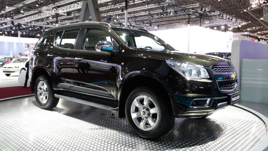 A Trailblazer, nova vers&atilde;o Blazer da S10, foi apresentada pela Chevrolet no Sal&atilde;o do Autom&oacute;vel | <a href="https://preprod.quatrorodas.abril.com.br/salao-do-automovel/2012/carros/s10-grand-blazer-704027.shtml" rel="migration">Leia mais</a>