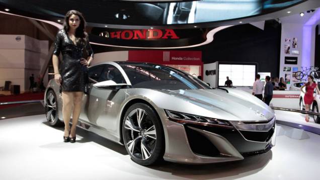 O Acura NSX concept chegou ao Salão do Automóvel | <a href="https://preprod.quatrorodas.abril.com.br/salao-do-automovel/2012/carros/nsx-710745.shtml" rel="migration">Leia mais</a> O Acura NSX concept chegou ao Salão do Automóvel | <a href="https://preprod.quatrorodas.abril.com.br/salao-do-automovel/2012/carros/nsx-710745.shtml" rel="migration">Leia mais</a>