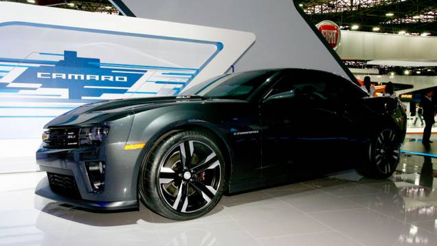 A Chevrolet trouxe, apenas para exibição no Salão do Automóvel de São Paulo, o Camaro ZL1 | <a href="https://preprod.quatrorodas.abril.com.br/salao-do-automovel/2012/carros/camaro-zl1-709904.shtml" rel="migration">Leia mais</a> A Chevrolet trouxe, apenas para exibição no Salão do Automóvel de São Paulo, o Camaro ZL1 | <a href="https://preprod.quatrorodas.abril.com.br/salao-do-automovel/2012/carros/camaro-zl1-709904.shtml" rel="migration">Leia mais</a>