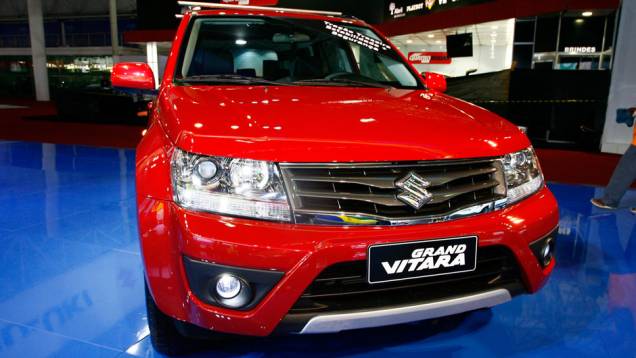 O SUV chega com motor 2.0 (DOHC), que entrega 140 cavalos de potência a 6.000 rpm | <a href="https://preprod.quatrorodas.abril.com.br/salao-do-automovel/2012/carros/grand-vitara-703984.shtml" rel="migration">Leia mais</a> O SUV chega com motor 2.0 (DOHC), que entrega 140 cavalos de potência a 6.000 rpm | <a href="https://preprod.quatrorodas.abril.com.br/salao-do-automovel/2012/carros/grand-vitara-703984.shtml" rel="migration">Leia mais</a>