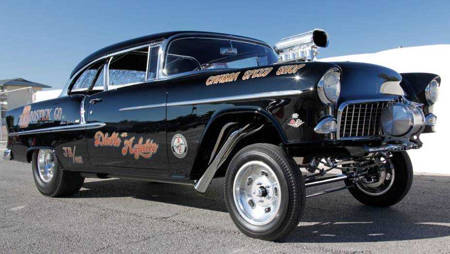 Este Bel Air est&aacute; pronto para vencer todas as provas de arrancada