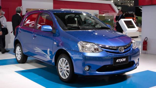Toyota Etios hatch 1.3 e 1.5 (todos) - Nota A: 8,5/12,5 km/l (1.0) e 8,5/12,4 km/l (1.5) na cidade; 9/13 km/l (1.0) e 8,9/13,4 km/l (1.5) na estrada (etanol/gasolina) <a href="https://preprod.quatrorodas.abril.com.br/noticias/mercado/inmetro-divulga-nova-lista-ve" rel="migration"></a> Toyota Etios hatch 1.3 e 1.5 (todos) - Nota A: 8,5/12,5 km/l (1.0) e 8,5/12,4 km/l (1.5) na cidade; 9/13 km/l (1.0) e 8,9/13,4 km/l (1.5) na estrada (etanol/gasolina) <a href="https://preprod.quatrorodas.abril.com.br/noticias/mercado/inmetro-divulga-nova-lista-ve" rel="migration"></a>