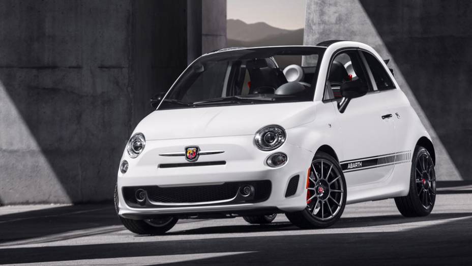 Fiat 500C Abarth | <a href="https://preprod.quatrorodas.abril.com.br/saloes/los-angeles/2012/fiat-tera-tres-novidades-los-angeles-724666.shtml" rel="migration">Leia mais</a>