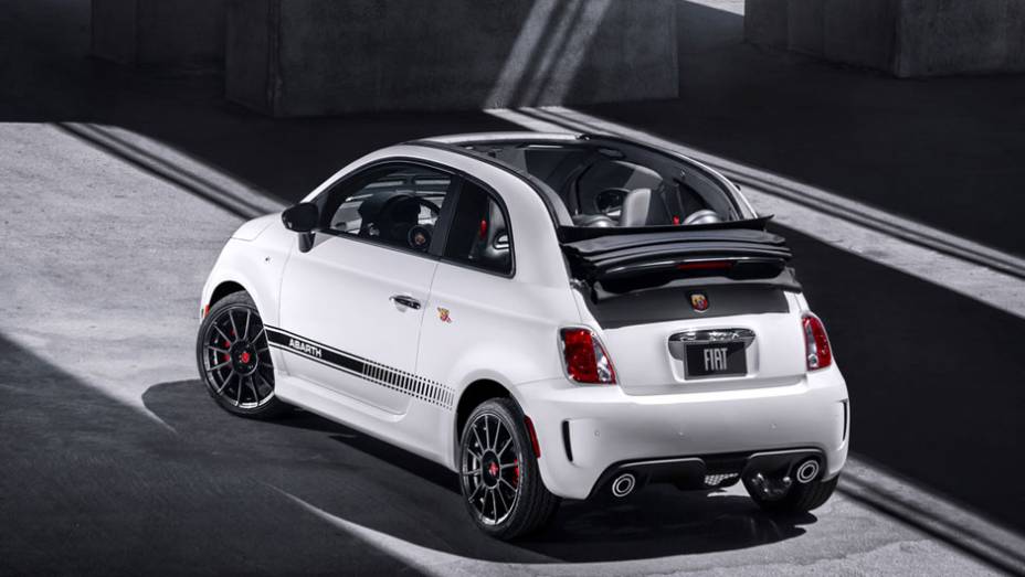 Fiat 500C Abarth | <a href="https://preprod.quatrorodas.abril.com.br/saloes/los-angeles/2012/fiat-tera-tres-novidades-los-angeles-724666.shtml" rel="migration">Leia mais</a>