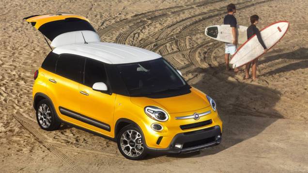 Fiat 500L Trekking | <a href="https://preprod.quatrorodas.abril.com.br/saloes/los-angeles/2012/fiat-tera-tres-novidades-los-angeles-724666.shtml" rel="migration">Leia mais</a> Fiat 500L Trekking | <a href="https://preprod.quatrorodas.abril.com.br/saloes/los-angeles/2012/fiat-tera-tres-novidades-los-angeles-724666.shtml" rel="migration">Leia mais</a>