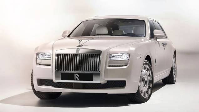 9º: Rolls Royce Ghost | Valor do IPVA 2013: R$ 55.249 | Valor venal, segundo tabela Fipe: R$ 1.381.220 | Ano de fabricação: 2012 | O carro que esse IPVA pagaria: Polo Hatch, motor 1.6 (R$ 54.870) 9º: Rolls Royce Ghost | Valor do IPVA 2013: R$ 55.249 | Valor venal, segundo tabela Fipe: R$ 1.381.220 | Ano de fabricação: 2012 | O carro que esse IPVA pagaria: Polo Hatch, motor 1.6 (R$ 54.870)