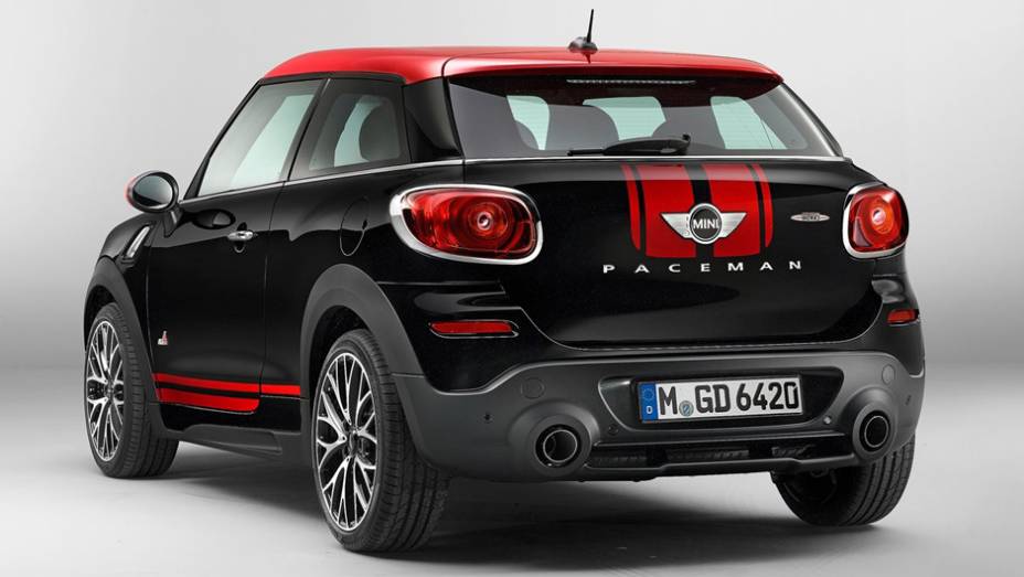 Ele entrega 215 cv e torque m&aacute;ximo de 28,5 mkgf, podendo chegar a 30,5 mkgf com o aux&iacute;lio do recurso overboost | <a href="https://preprod.quatrorodas.abril.com.br/saloes/detroit/2013/mini-paceman-jcw-730365.shtml" rel="migration">Leia mais</a>
