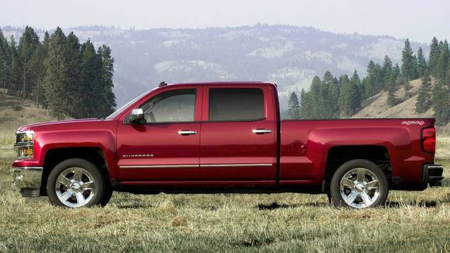Segundo a GM, o isolamento acústico da cabine foi aprimorado | <a href="https://preprod.quatrorodas.abril.com.br/saloes/detroit/2013/chevrolet-silverado-730372.shtml" rel="migration">Leia mais</a> Segundo a GM, o isolamento acústico da cabine foi aprimorado | <a href="https://preprod.quatrorodas.abril.com.br/saloes/detroit/2013/chevrolet-silverado-730372.shtml" rel="migration">Leia mais</a>