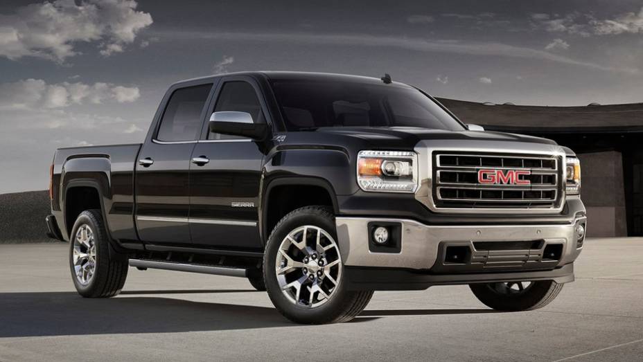 Tanto a Silverado quanto a GMC Sierra, clone da picape da GM, chegam no segundo trimestre de 2013 | <a href="https://preprod.quatrorodas.abril.com.br/saloes/detroit/2013/chevrolet-silverado-730372.shtml" rel="migration">Leia mais</a>