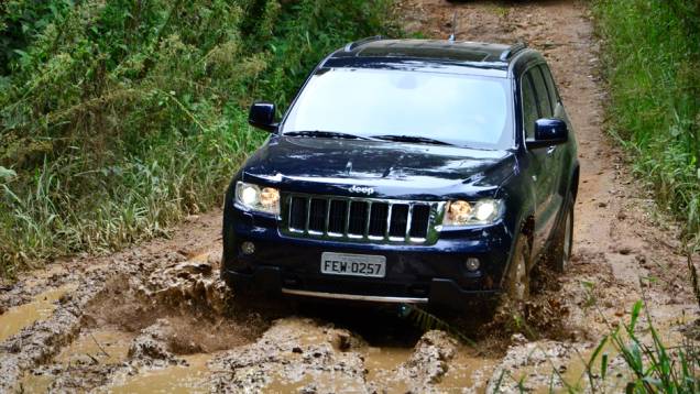 Jeep lançou a versão diesel da Grand Cherokee | <a href="https://preprod.quatrorodas.abril.com.br/carros/lancamentos/jeep-grand-cherokee-crd-733809.shtml" rel="migration">Leia mais</a> Jeep lançou a versão diesel da Grand Cherokee | <a href="https://preprod.quatrorodas.abril.com.br/carros/lancamentos/jeep-grand-cherokee-crd-733809.shtml" rel="migration">Leia mais</a>