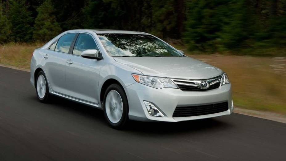 4º - Toyota Camry - 688.337 <a href="https://preprod.quatrorodas.abril.com.br/noticias/mercado/minivan-chinesa-modelo-mais-vendido-2012-734156.shtml" rel="migration">Leia mais</a>