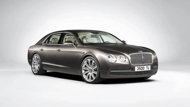 Não é difícil ver semelhanças entre ele e o novo Continental GT | <a href="https://preprod.quatrorodas.abril.com.br/carros/lancamentos/bentley-flying-spur-734110.shtml" rel="migration">Leia mais</a> Não é difícil ver semelhanças entre ele e o novo Continental GT | <a href="https://preprod.quatrorodas.abril.com.br/carros/lancamentos/bentley-flying-spur-734110.shtml" rel="migration">Leia mais</a>