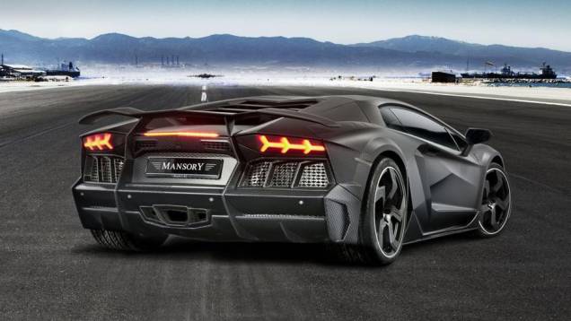 O modelo é baseado na Lamborghini Aventador | <a href="https://preprod.quatrorodas.abril.com.br/saloes/genebra/2013/honda-civic-tourer-735173.shtml" rel="migration">Leia mais</a> O modelo é baseado na Lamborghini Aventador | <a href="https://preprod.quatrorodas.abril.com.br/saloes/genebra/2013/honda-civic-tourer-735173.shtml" rel="migration">Leia mais</a>