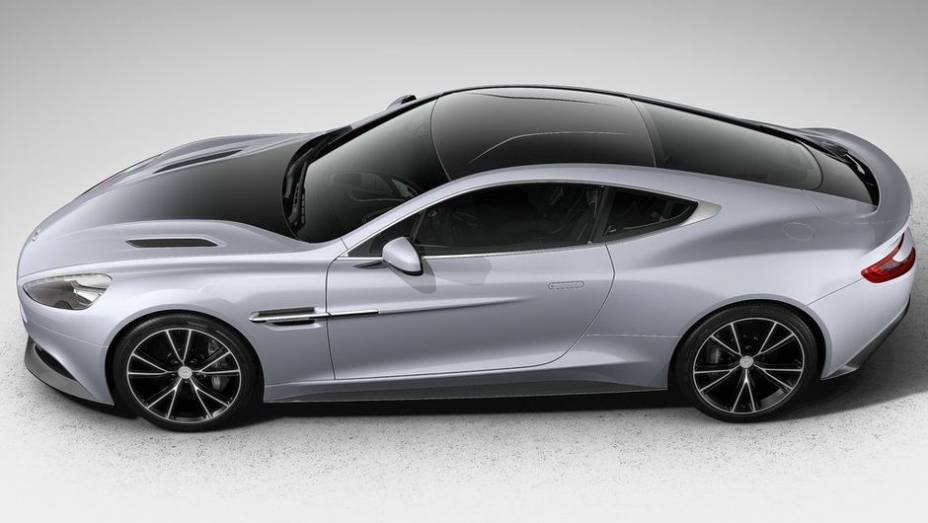 Ele está sendo exibido ao público neste Salão de Genebra | <a href="https://preprod.quatrorodas.abril.com.br/saloes/genebra/2013/aston-martin-vanquish-centenary-edition-735344.shtml" rel="migration">Leia mais</a> Ele está sendo exibido ao público neste Salão de Genebra | <a href="https://preprod.quatrorodas.abril.com.br/saloes/genebra/2013/aston-martin-vanquish-centenary-edition-735344.shtml" rel="migration">Leia mais</a>