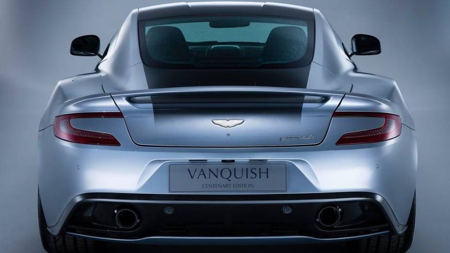 Entre os diferenciais na comparação com o Vanquish usual, a edição especial conta com carroceria de duas cores | <a href="%20https://preprod.quatrorodas.abril.com.br/saloes/genebra/2013/aston-martin-vanquish-centenary-edition-735344.shtml" rel="migration">Leia mais</a> Entre os diferenciais na comparação com o Vanquish usual, a edição especial conta com carroceria de duas cores | <a href="%20https://preprod.quatrorodas.abril.com.br/saloes/genebra/2013/aston-martin-vanquish-centenary-edition-735344.shtml" rel="migration">Leia mais</a>