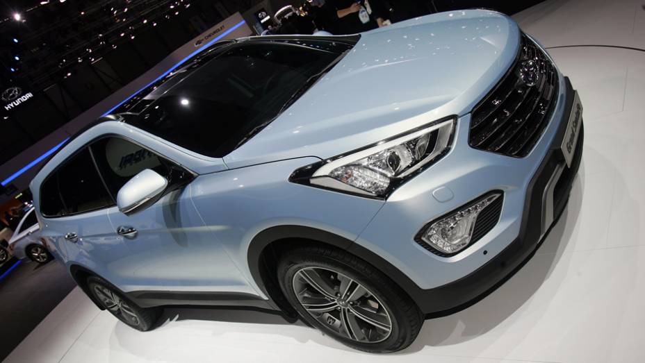 Hyundai Grand Santa Fe | <a href="https://preprod.quatrorodas.abril.com.br/saloes/genebra/2013/hyundai-grand-santa-fe-734437.shtml" rel="migration">Leia mais</a> | <a href="https://preprod.quatrorodas.abril.com.br/galerias/saloes/genebra/2013/salao-genebra-2013-parte-1-735307.shtml" rel="migration">Parte</a>