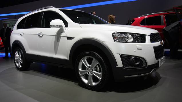 Chevrolet Captiva | <a href="https://preprod.quatrorodas.abril.com.br/saloes/genebra/2013/chevrolet-captiva-734430.shtml" rel="migration">Leia mais</a> | <a href="https://preprod.quatrorodas.abril.com.br/galerias/saloes/genebra/2013/salao-genebra-2013-parte-1-735307.shtml" rel="migration">Parte 1 dos des</a> Chevrolet Captiva | <a href="https://preprod.quatrorodas.abril.com.br/saloes/genebra/2013/chevrolet-captiva-734430.shtml" rel="migration">Leia mais</a> | <a href="https://preprod.quatrorodas.abril.com.br/galerias/saloes/genebra/2013/salao-genebra-2013-parte-1-735307.shtml" rel="migration">Parte 1 dos des</a>