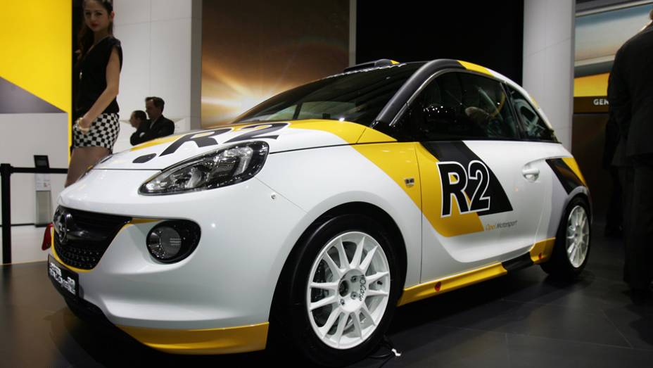 Opel Adam R2 | <a href="https://preprod.quatrorodas.abril.com.br/saloes/genebra/2013/opel-adam-rocks-concept-735283.shtml" rel="migration">Leia mais</a> | <a href="https://preprod.quatrorodas.abril.com.br/galerias/saloes/genebra/2013/salao-genebra-2013-parte-1-735307.shtml" rel="migration">Parte 1 dos des</a>