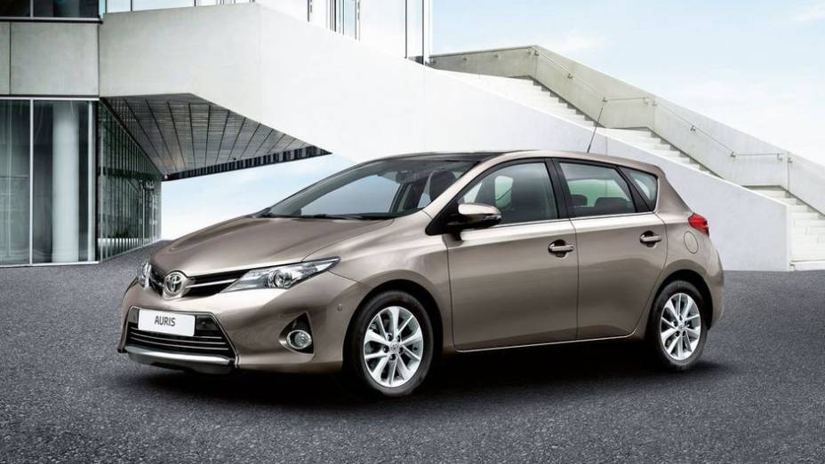 4ª - TOYOTA - 121.7 g/km | <a href="https://preprod.quatrorodas.abril.com.br/noticias/sustentabilidade/europa-registra-diminuicao-emissao-automotiva-c02-735502.shtml" rel="migration">Leia mais</a>