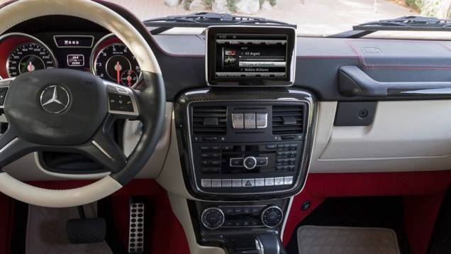 Mercedes G 63 AMG 6x6 - <a href="https://preprod.quatrorodas.abril.com.br/noticias/fabricantes/mercedes-benz-revela-classe-g-seis-rodas-734951.shtml" rel="migration">Leia mais</a> Mercedes G 63 AMG 6x6 - <a href="https://preprod.quatrorodas.abril.com.br/noticias/fabricantes/mercedes-benz-revela-classe-g-seis-rodas-734951.shtml" rel="migration">Leia mais</a>