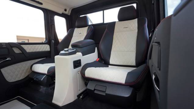 Mercedes G 63 AMG 6x6 - <a href="https://preprod.quatrorodas.abril.com.br/noticias/fabricantes/mercedes-benz-revela-classe-g-seis-rodas-734951.shtml" rel="migration">Leia mais</a> Mercedes G 63 AMG 6x6 - <a href="https://preprod.quatrorodas.abril.com.br/noticias/fabricantes/mercedes-benz-revela-classe-g-seis-rodas-734951.shtml" rel="migration">Leia mais</a>