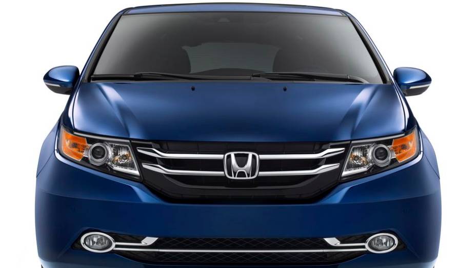 ...a grade frontal foi redesenhada, os faróis também ganharam novos contornos e luzes de LED... | <a href="%20https://preprod.quatrorodas.abril.com.br/saloes/new-york/2013/honda-odyssey-737180.shtml" rel="migration">Leia mais</a>