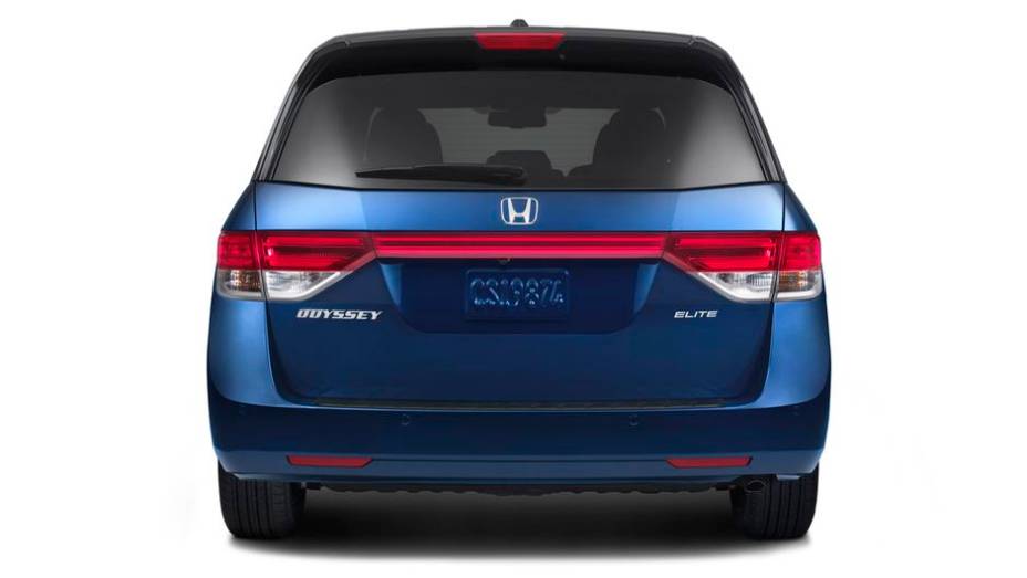 Mas a grande surpresa está no porta-malas! | <a href="https://preprod.quatrorodas.abril.com.br/saloes/new-york/2013/honda-odyssey-737180.shtml" rel="migration">Leia mais</a>