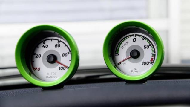 A autonomia do fortwo Electric Drive, com uma carga completa, é de 145 km | <a href="https://preprod.quatrorodas.abril.com.br/saloes/new-york/2013/smart-fortwo-electric-drive-737283.shtml" rel="migration">Leia mais</a> A autonomia do fortwo Electric Drive, com uma carga completa, é de 145 km | <a href="https://preprod.quatrorodas.abril.com.br/saloes/new-york/2013/smart-fortwo-electric-drive-737283.shtml" rel="migration">Leia mais</a>