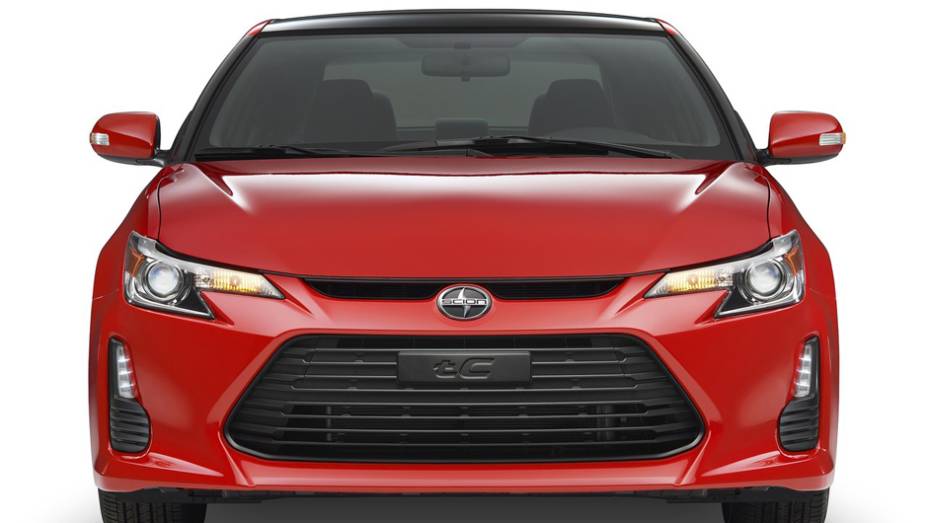 Ele ajustado para gerar 179 cavalos de pot&ecirc;ncia e 23,9 mkgf de for&ccedil;a | <a href="https://preprod.quatrorodas.abril.com.br/saloes/new-york/2013//scion-tc-737389.shtml" rel="migration">Leia mais</a>