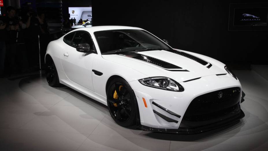 Jaguar XKR-S GT | <a href="https://preprod.quatrorodas.abril.com.br/saloes/new-york/2013/jaguar-xkr-s-gt-737110.shtml" rel="migration">Leia mais</a>