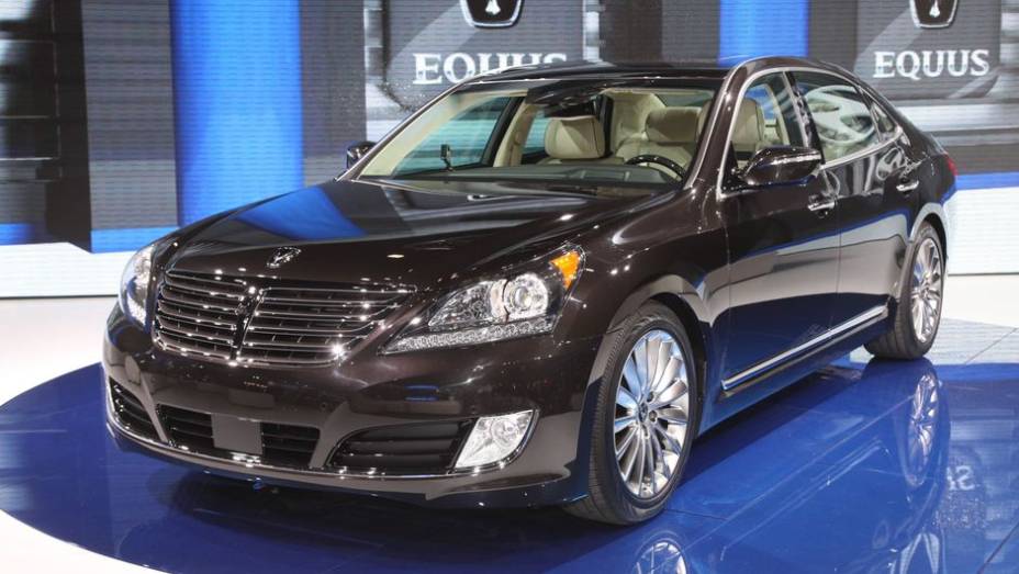 Hyundai Equus | <a href="https://preprod.quatrorodas.abril.com.br/saloes/new-york/2013/hyundai-equus-737279.shtml" rel="migration">Leia mais</a> Hyundai Equus | <a href="https://preprod.quatrorodas.abril.com.br/saloes/new-york/2013/hyundai-equus-737279.shtml" rel="migration">Leia mais</a>