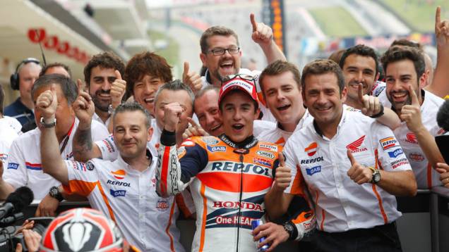 Márquez comemora sua segunda vitória na temporada | <a href="https://preprod.quatrorodas.abril.com.br/moto/noticias/marquez-passeia-vence-gp-austin-motogp-779654.shtml" rel="migration">Leia mais</a> Márquez comemora sua segunda vitória na temporada | <a href="https://preprod.quatrorodas.abril.com.br/moto/noticias/marquez-passeia-vence-gp-austin-motogp-779654.shtml" rel="migration">Leia mais</a>
