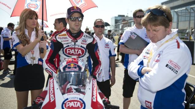 Veja como foram as corridas, que contaram com a presença de belas garotas! | <a href="https://preprod.quatrorodas.abril.com.br/moto/noticias/wsbk-chaz-davies-domina-aragon-738610.shtml" rel="migration">Leia mais</a> Veja como foram as corridas, que contaram com a presença de belas garotas! | <a href="https://preprod.quatrorodas.abril.com.br/moto/noticias/wsbk-chaz-davies-domina-aragon-738610.shtml" rel="migration">Leia mais</a>