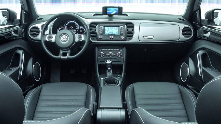 O iBeetle chegar&aacute; a diversos mercados mundiais no in&iacute;cio de 2014 | <a href="https://preprod.quatrorodas.abril.com.br/saloes/xangai/2013/volkswagen-ibeetle-739065.shtml" rel="migration">Leia mais</a>