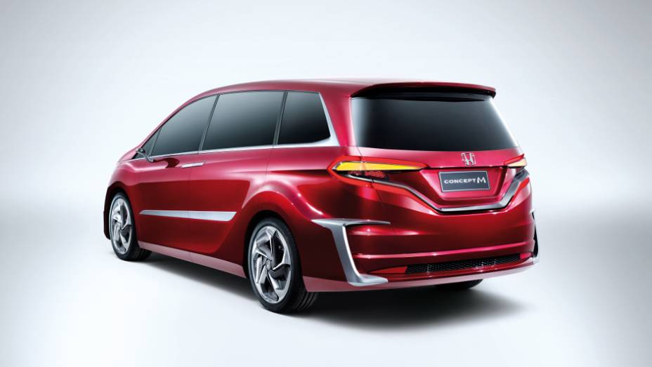 O Concept M foi projetado pelo est&uacute;dio de design da Honda no Jap&atilde;o | <a href="https://preprod.quatrorodas.abril.com.br/saloes/xangai/2013/honda-concept-m-739243.shtml" rel="migration">Leia mais</a>