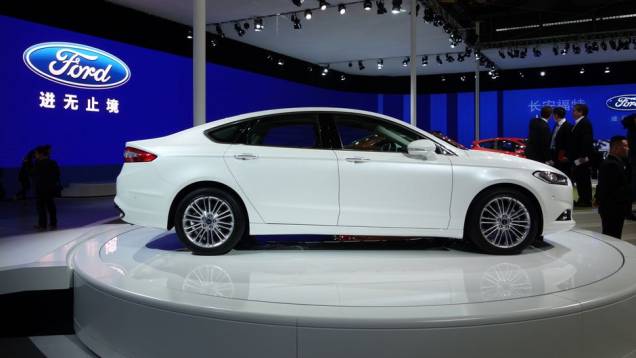 Ford Mondeo | <a href="https://preprod.quatrorodas.abril.com.br/saloes/xangai/2013/ford-apresenta-novo-mondeo-fiesta-st-xangai-739238.shtml" rel="migration">Leia mais</a> Ford Mondeo | <a href="https://preprod.quatrorodas.abril.com.br/saloes/xangai/2013/ford-apresenta-novo-mondeo-fiesta-st-xangai-739238.shtml" rel="migration">Leia mais</a>