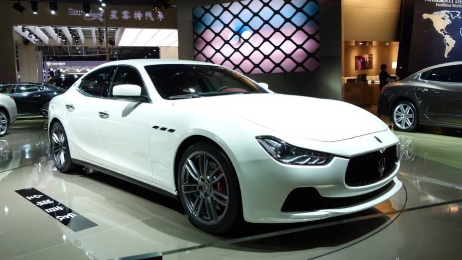 Maserati Ghibli | <a href="https://preprod.quatrorodas.abril.com.br/saloes/xangai/2013/maserati-ghibli-738641.shtml" rel="migration">Leia mais</a>