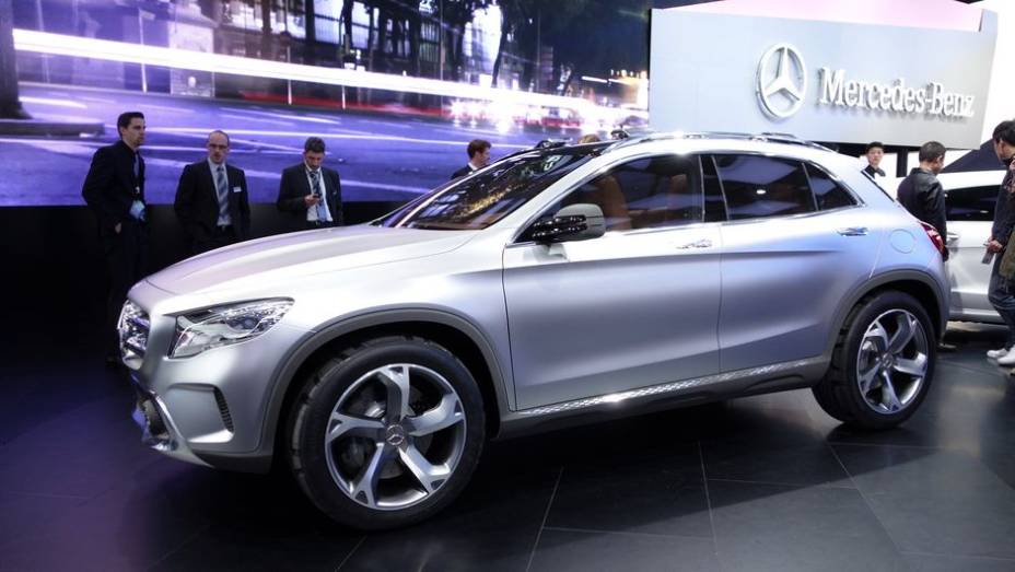 Mercedes-Benz GLA | <a href="https://preprod.quatrorodas.abril.com.br/saloes/xangai/2013/mercedes-benz-gla-738831.shtml" rel="migration">Leia mais</a>