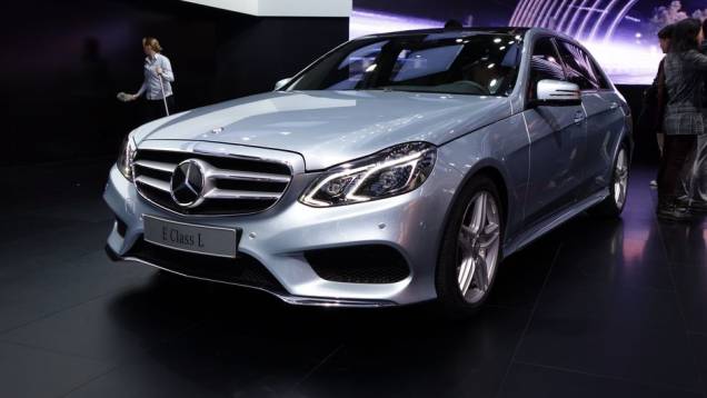Mercedes-Benz E-Class L | <a href="https://preprod.quatrorodas.abril.com.br/saloes/xangai/2013/mercedes-benz-e-class-739220.shtml" rel="migration">Leia mais</a> Mercedes-Benz E-Class L | <a href="https://preprod.quatrorodas.abril.com.br/saloes/xangai/2013/mercedes-benz-e-class-739220.shtml" rel="migration">Leia mais</a>