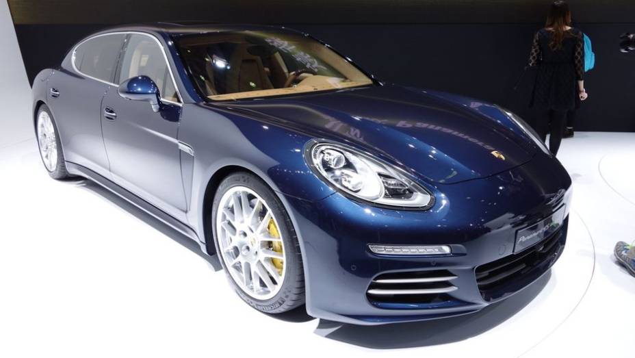 Porsche Panamera | <a href="https://preprod.quatrorodas.abril.com.br/saloes/xangai/2013/porsche-panamera-738686.shtml" rel="migration">Leia mais</a>