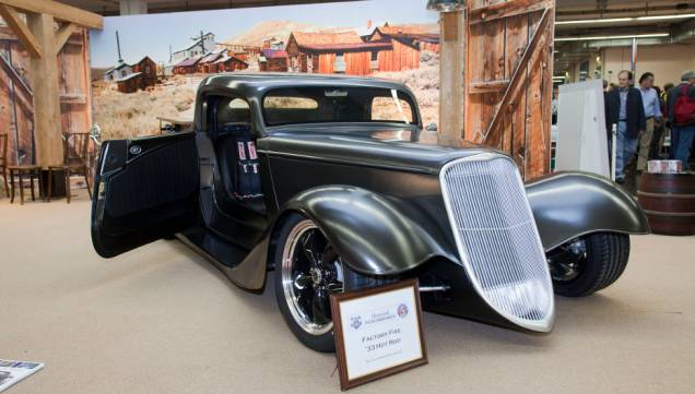 Os hot rods também têm espaço na feira Os hot rods também têm espaço na feira