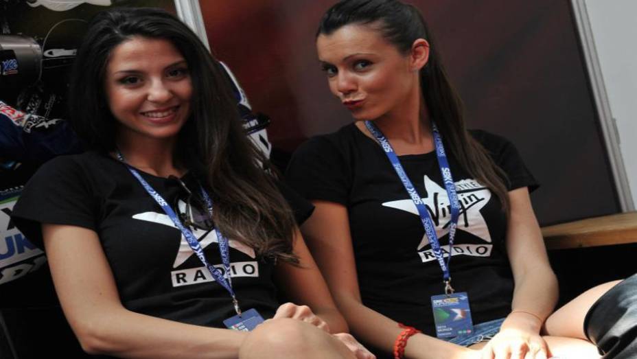 Veja as belas garotas que marcaram presença na Etapa de Monza da Superbike e e saiba como foi a corrida! | <a href="%20https://preprod.quatrorodas.abril.com.br/moto/noticias/wsbk-melandri-se-destaca-monza-741150.shtml" rel="migration">Leia mais</a>